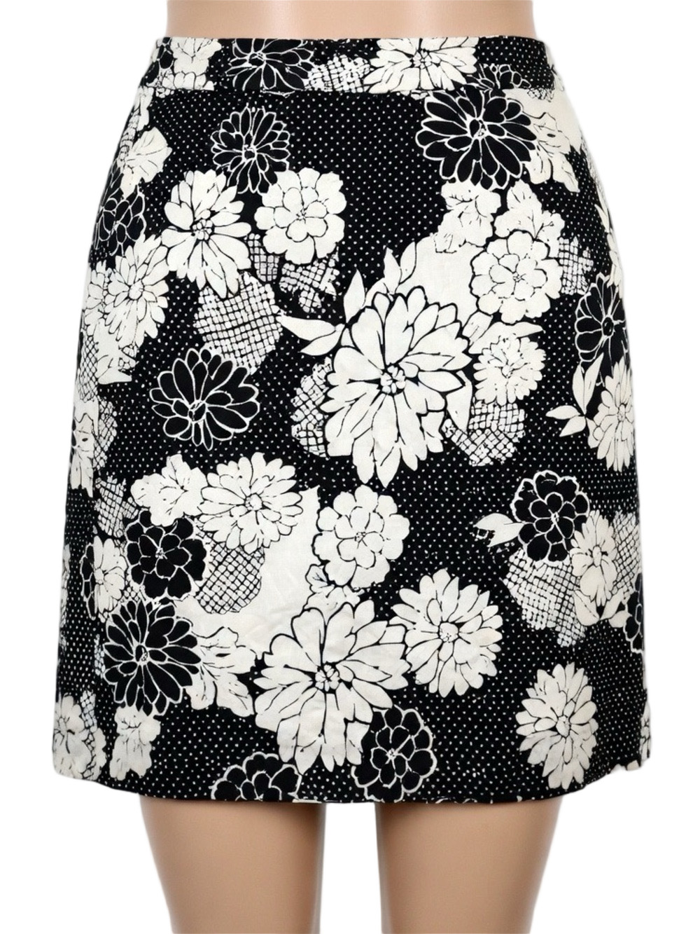 Van Heusen Black & White Floral Mini Skirt – Size 6